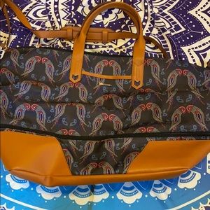 Stella and Dot Love Bird Getaway Bag